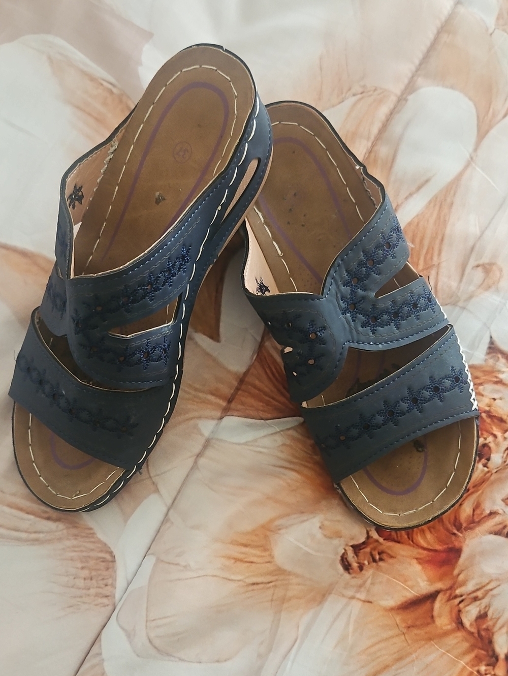 Slip On Sandals Soft Cushion Sole Navy Blue Size 7